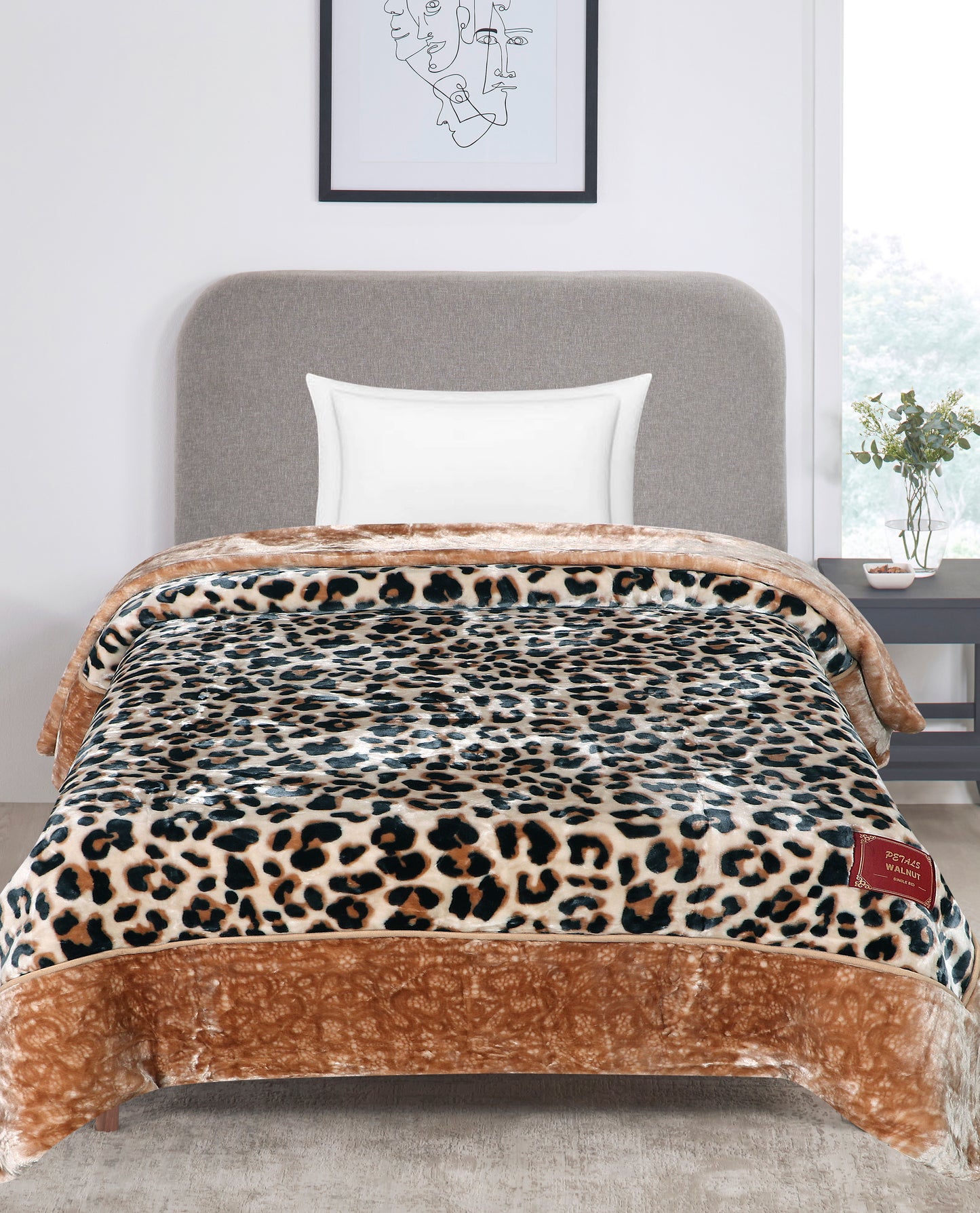 Walnut Single Bed Blanket (1100 GSM)
