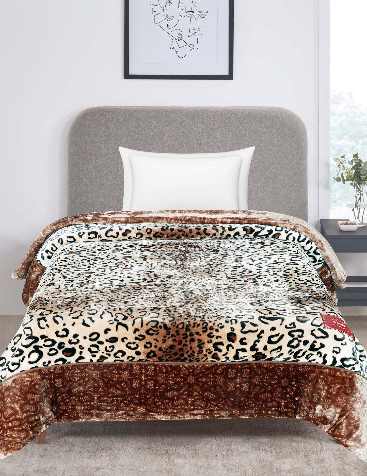 Walnut Single Bed Blanket (1100 GSM)