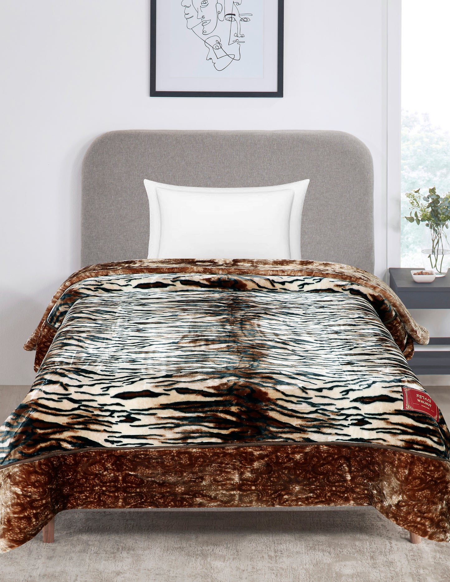 Walnut Single Bed Blanket (1100 GSM)
