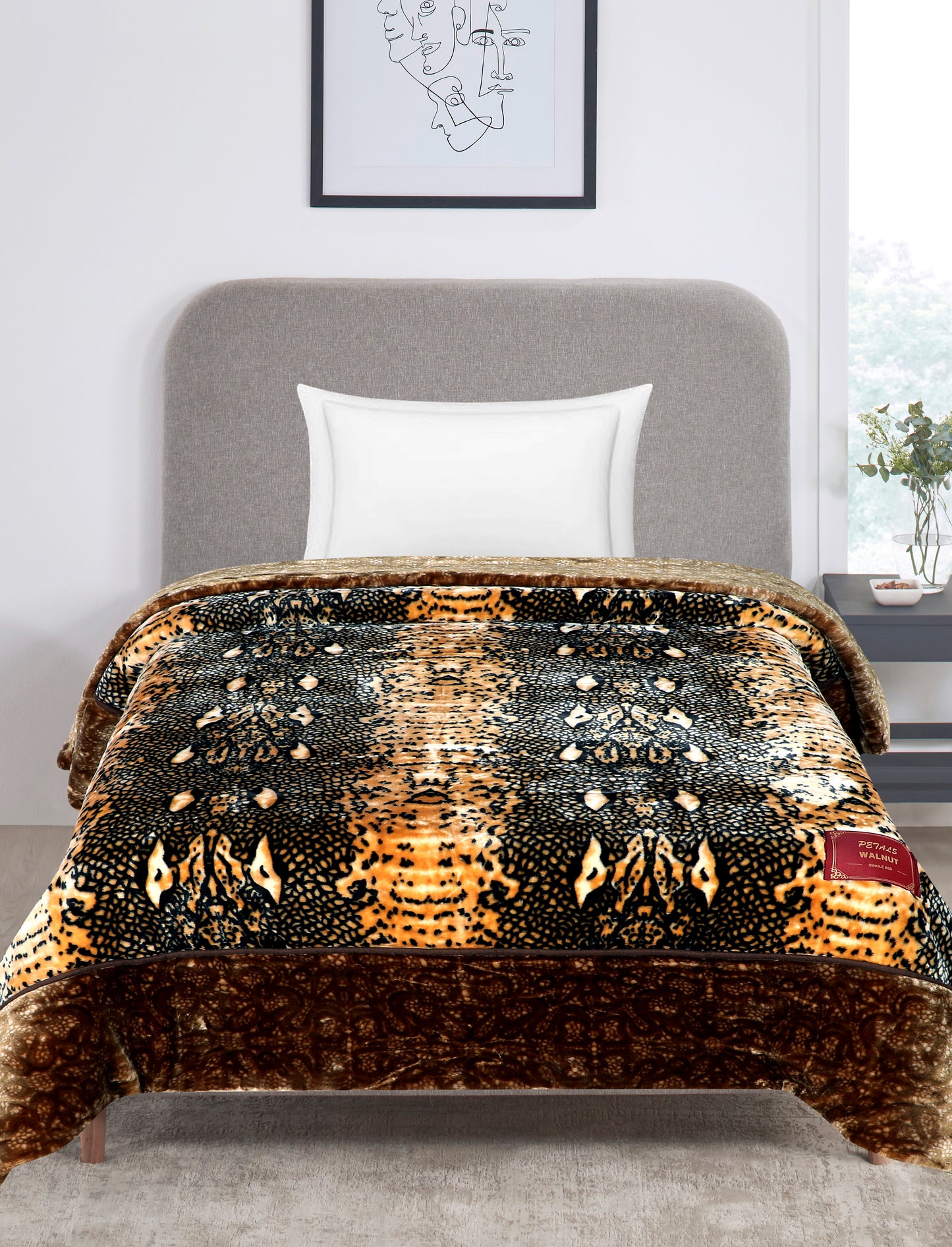 Walnut Single Bed Blanket (1100 GSM)