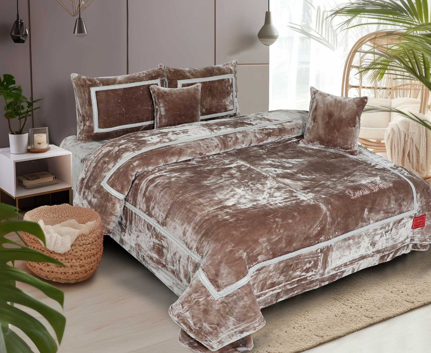 Dreams 6 Piece Bedding Set