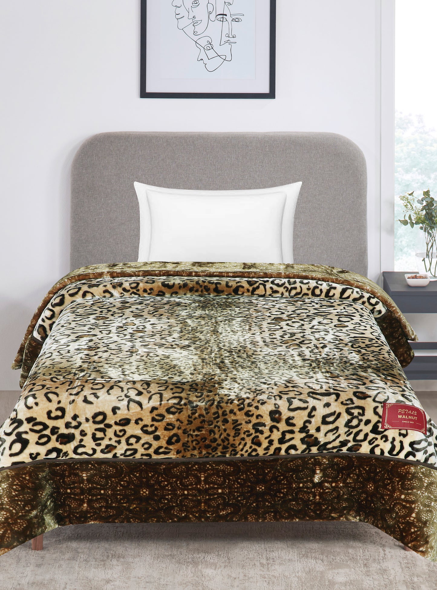 Walnut Single Bed Blanket (1100 GSM)